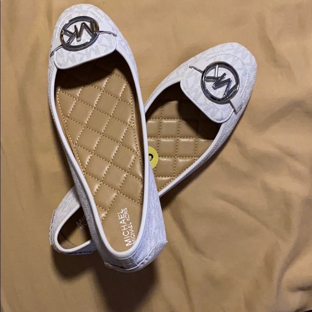 Michael Kors  flats brand new white size 9